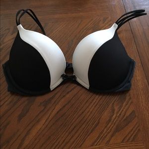 Victoria's Secret Very Sexy push up bra