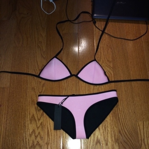 Pink Triangl bikini - Picture 1 of 4