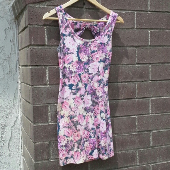 NOT FOR SALE. DONATED  Pink Flowered Dress - Picture 2 of 3