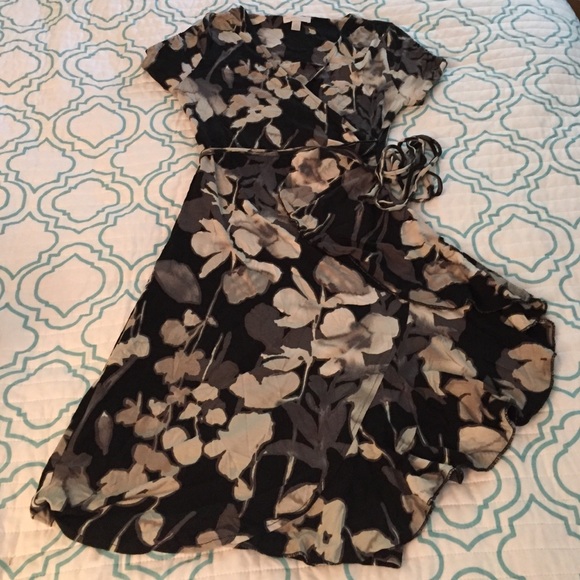 Beautiful ruffled faux-wrap dress