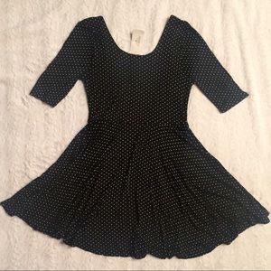 Short sleeve black white polka dot skater dress