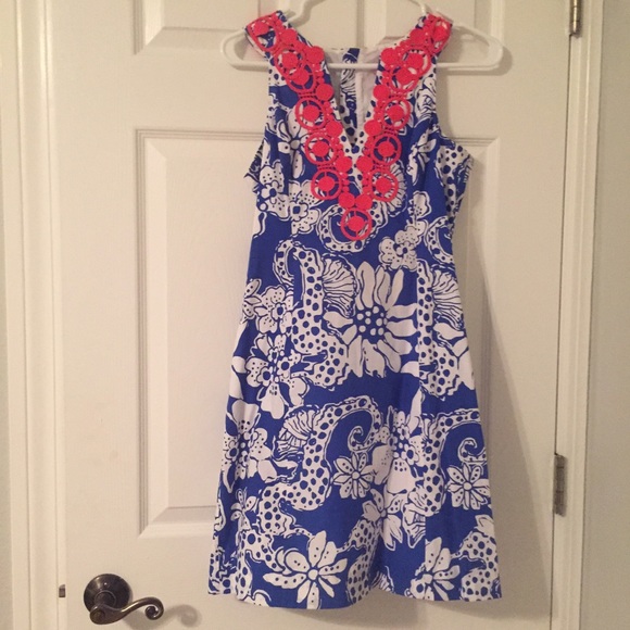 Lilly Pulitzer shift dress!