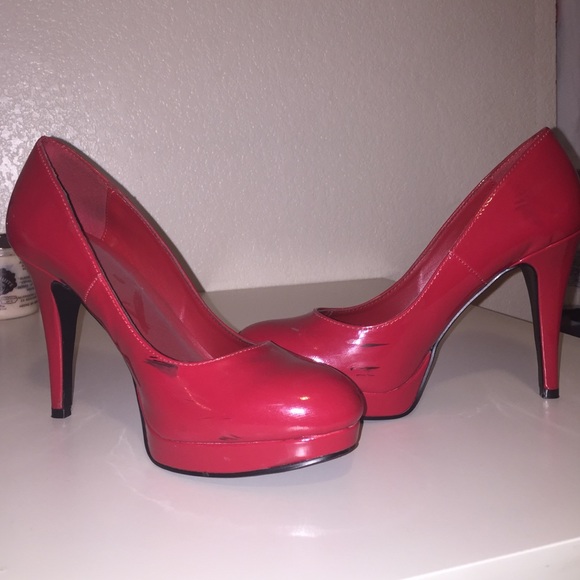 Heels 👠 - Picture 2 of 2