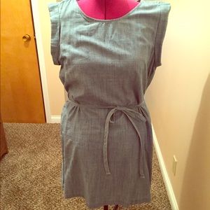Denim dress with pockets