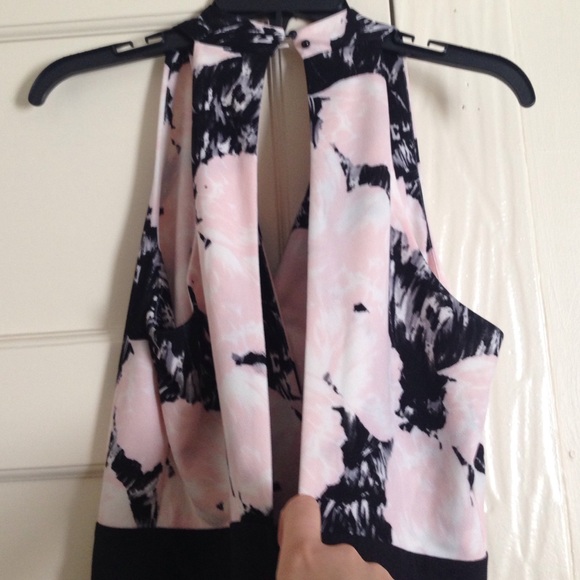 Romeo+Juliet Couture Halter Short Romper - Picture 3 of 4