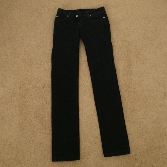 Black skinny jeans
