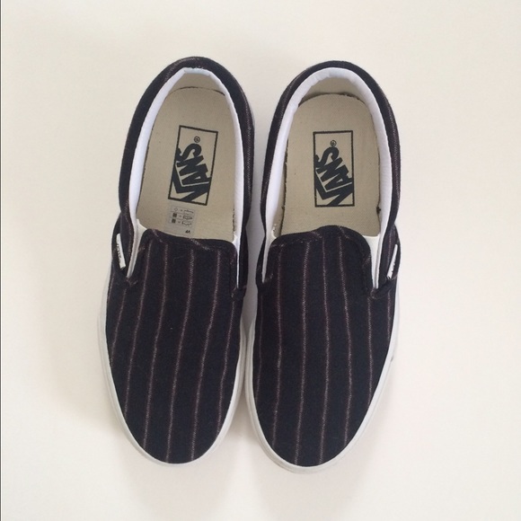 vans slip on stripes navy vans slip on stripes navy
