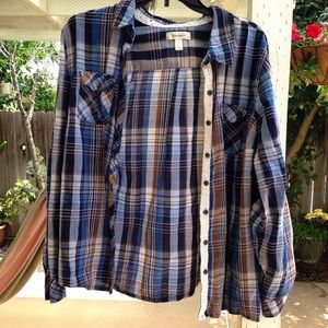 Dressbarn plaid blue blouse! 💙
