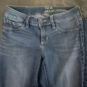 Bullhead 55 stretch skinny jeans.