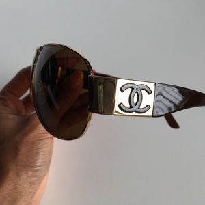 SOLD Chanel aviator sunglasses