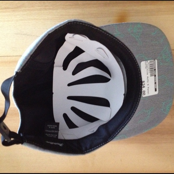 Five Panel OS Primitive Brand Aloha NWT - Picture 2 of 3