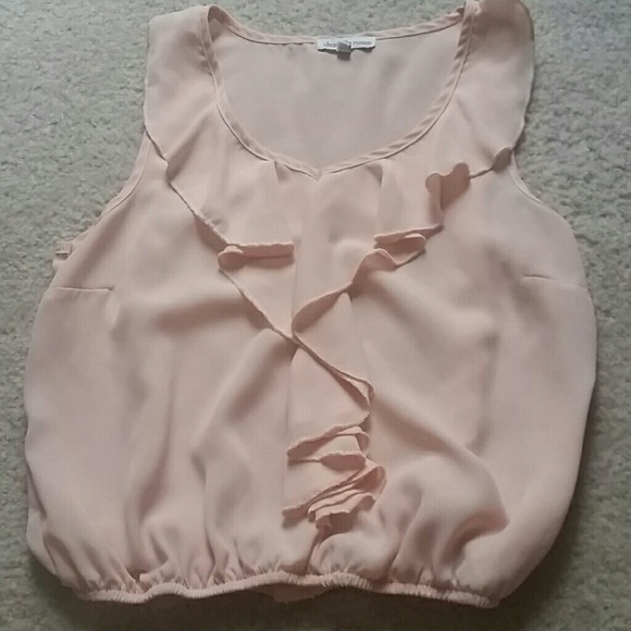 Cute, cropped, ruffle sleeveless top