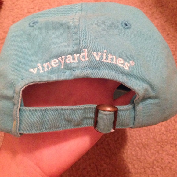 VV baseball cap