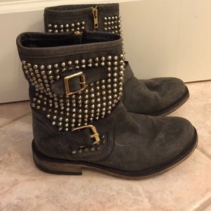 Steve Madden boots amazing condition