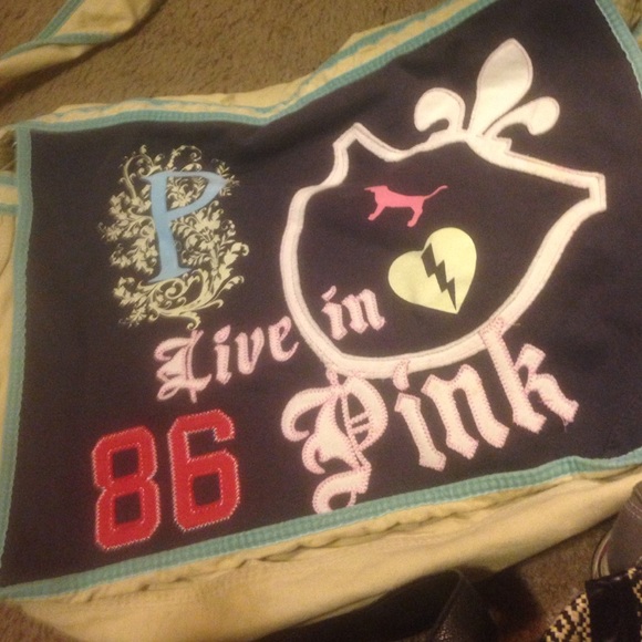 Vs large over night bag!