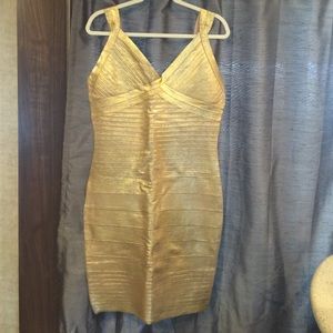 BN Kardashion bodycon gold dress