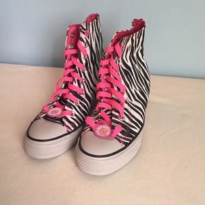 NWOT  High-Top Converse