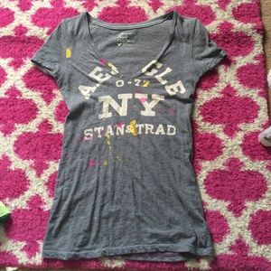 Gray splatter paint short sleeve v-neck
