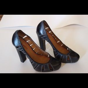 Miss Sixty leather pumps