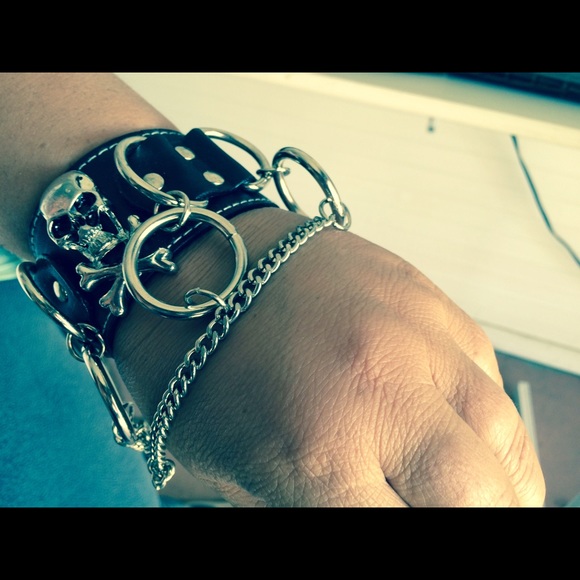 Bracelets - Picture 2 of 2