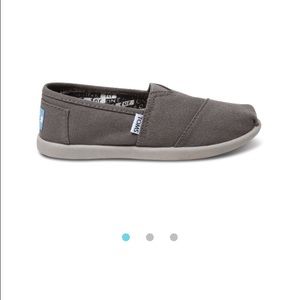 Size 6.5 Grey Toms