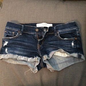 WORN ONCE ABERCROMBIE SHORTS