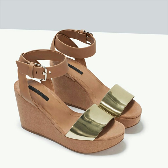 Zara Shoes - For @brookieb Wedge sandal