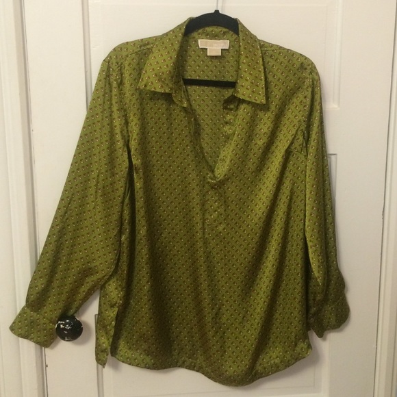 Michael Kors green stud pattern blouse size 1x