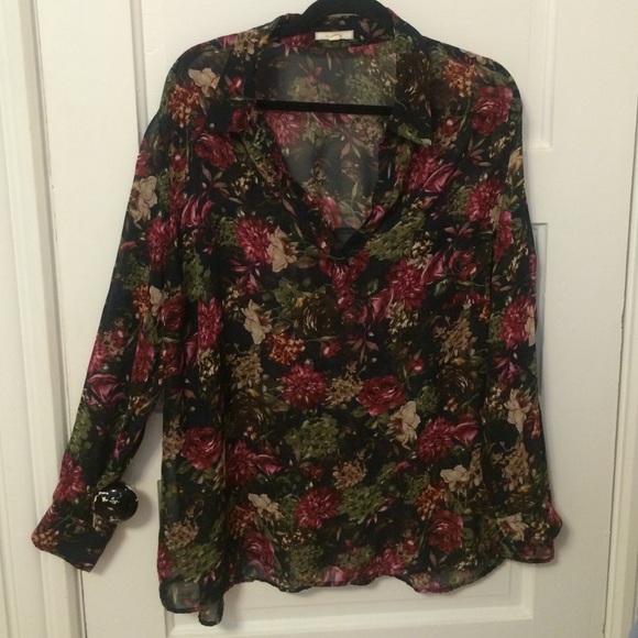 Plus size long sleeve floral chiffon blouse