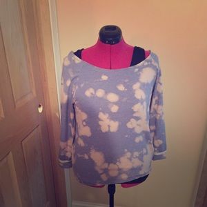 Blue bleached out sweatshirt