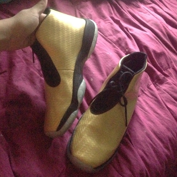 Jordan Futures Gold