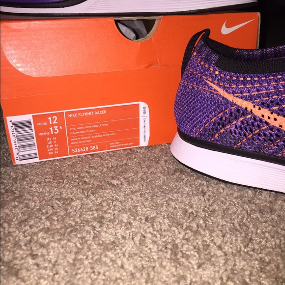 Nike FlyKnit Sneakers - Picture 2 of 3