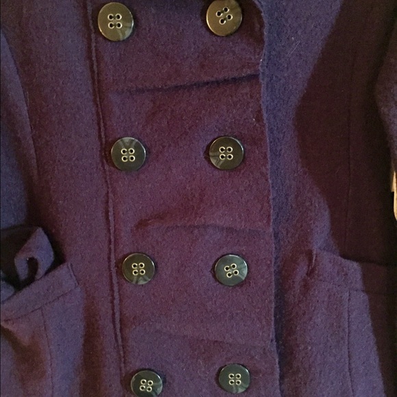 Light weight jacket - Picture 2 of 4