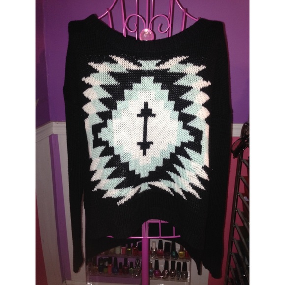 Black Aztec Print Top