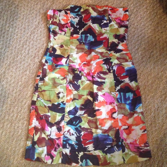 Strapless dress