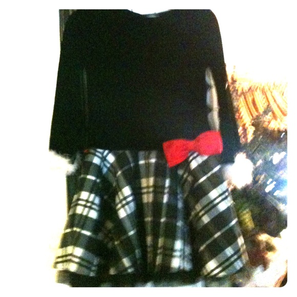 Gorgeous children's dress.
