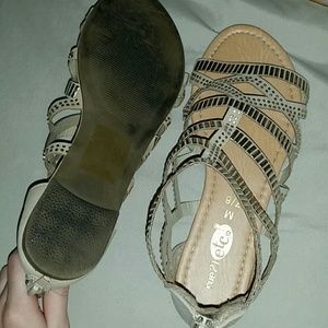Rue 21 gold sandals