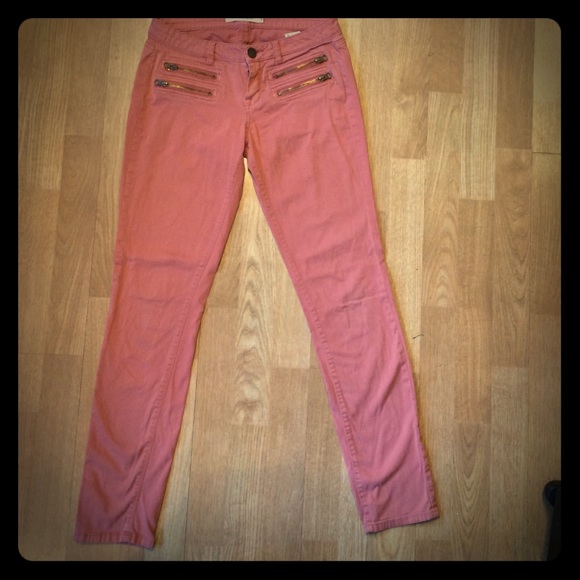 Pink zipper pants
