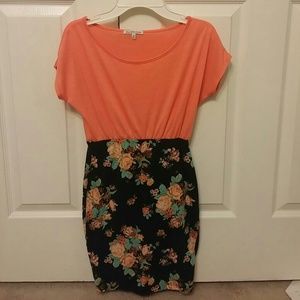 Peach/Coral Floral bodycon mid-thigh dress