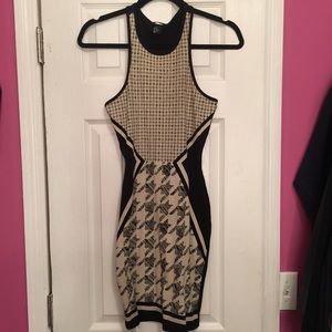 H&M Houndstooth Stretchy Dress Size XSmall