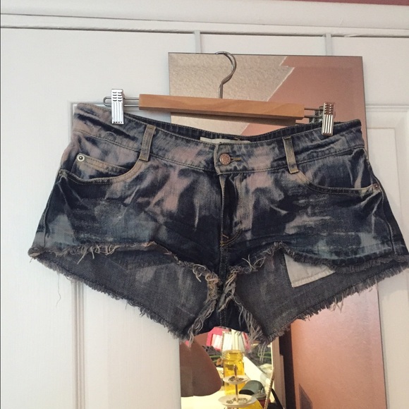 Brandy Melville shorts size 44