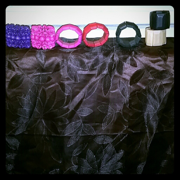 Jewelry (Wooden Stretchable Bracelets)