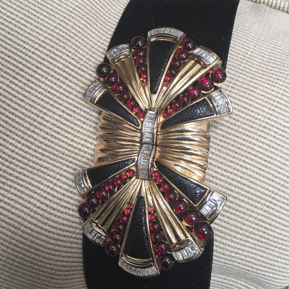 Judith Leiber belt