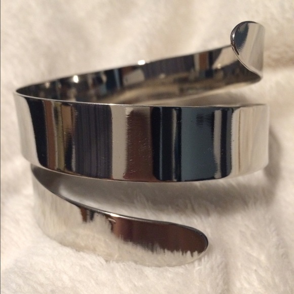 Silver arm cuff