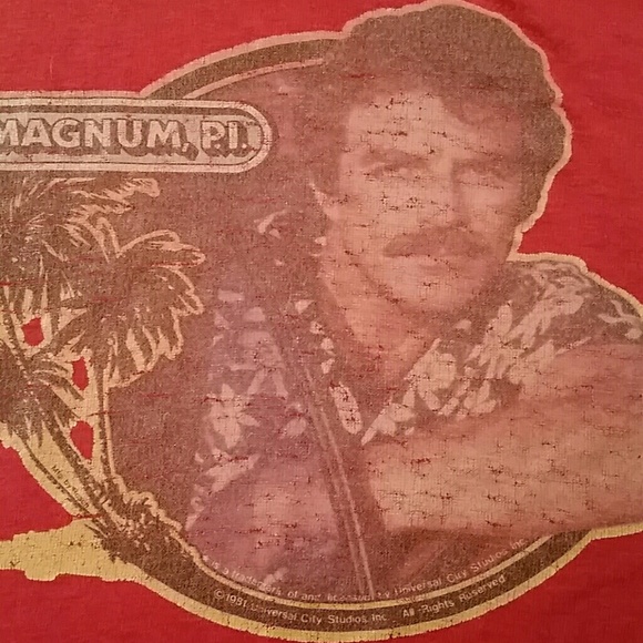 Vintage Magnum, P.I. tshirt - Picture 2 of 2