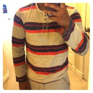 Long sleeve button shirt