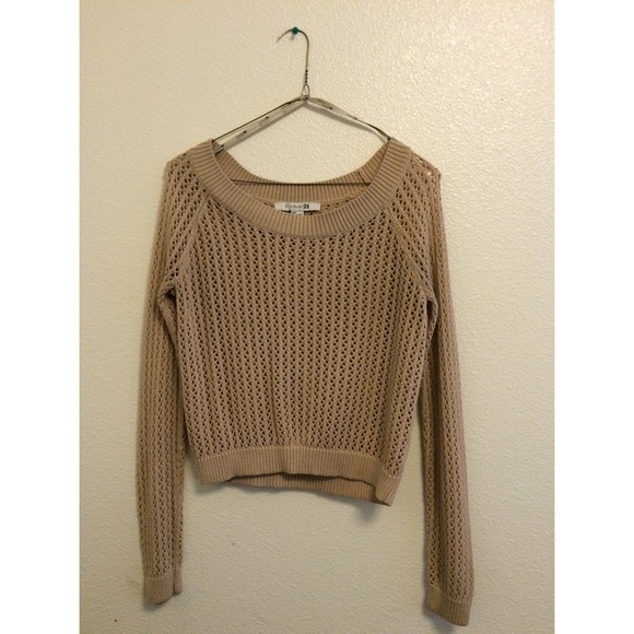 Cropped Knit Top - Picture 1 of 1