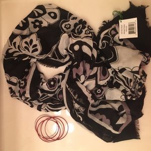 Vera Bradley soft wool scarf