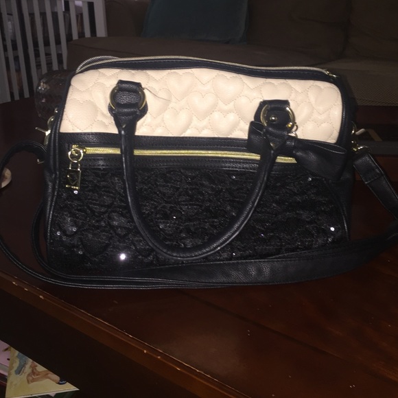 Betsy Johnson black handbag!