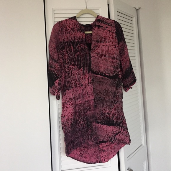 Black and pink pattern sheath
